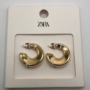 Zara Gold Tone Chunky Hoops! NWT-sealed package